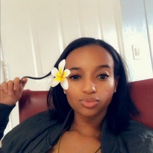 Meet your Posher, Lili